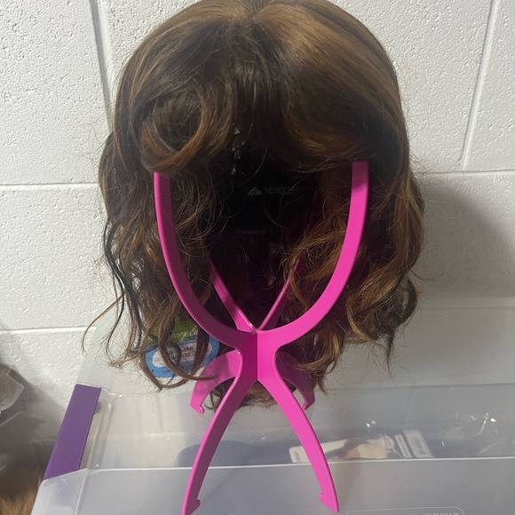 NWT Vivica A Fox Amore Mio Fajar Wig - Picture 2 of 5